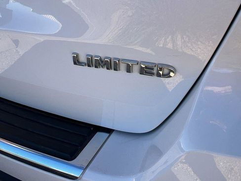 Used 2021 Jeep Grand Cherokee Limited w/ Luxury Group II image 9