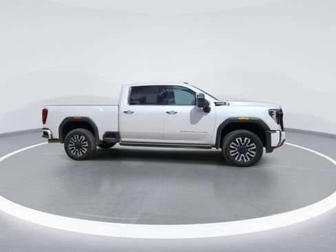 Used 2024 GMC Sierra 2500 Denali Ultimate w/ Max Trailering Package image 9