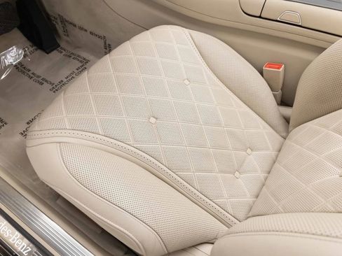 Used 2019 Mercedes-Benz S 560 Sedan image 38