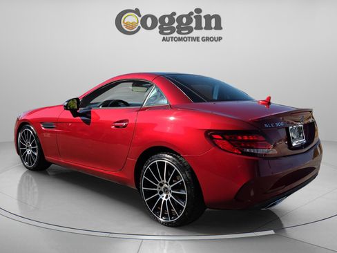 Used 2019 Mercedes-Benz SLC 300 image 4