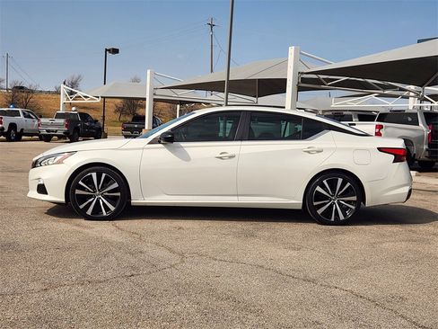 Used 2021 Nissan Altima 2.5 SR image 4