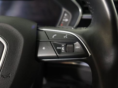 Used 2020 Audi Q3 2.0T Premium Plus w/ Premium Plus Package image 45