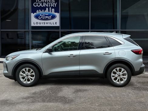 Used 2023 Ford Escape Active w/ Cold Weather Package FWD image 6