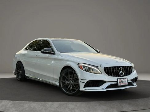 Used 2015 Mercedes-Benz C 300 Sedan image 4