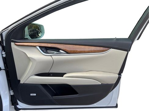 Used 2019 Cadillac XTS Luxury image 46