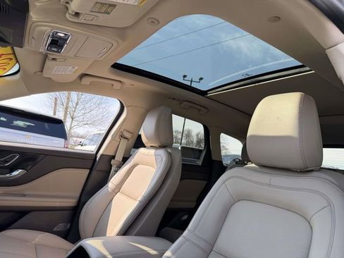 Certified 2024 Lincoln Corsair Grand Touring image 11