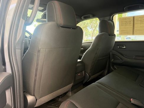 Used 2025 Nissan Frontier Pro-X RWD image 35