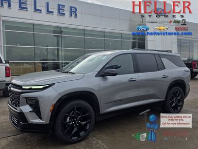 Used 2025 Chevrolet Traverse RS