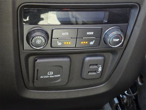 Used 2019 Buick Enclave Avenir w/ Avenir Technology Package image 9