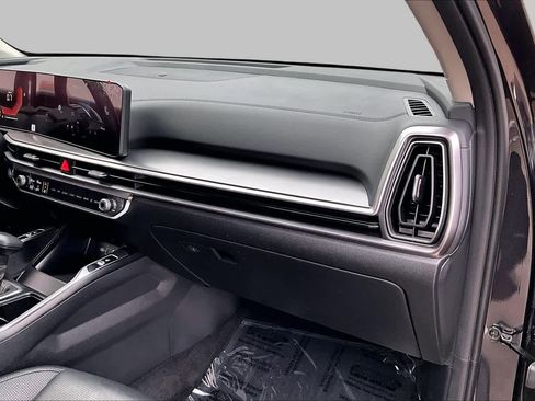 Used 2025 Kia Sorento S FWD image 18