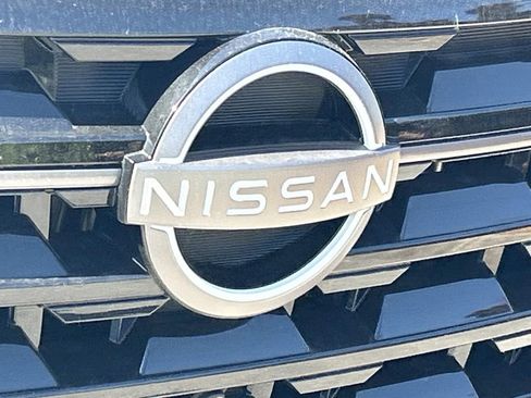 New 2026 Nissan Pathfinder Platinum AWD/4WD image 11