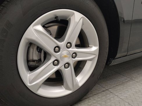 Used 2024 Chevrolet Malibu LT FWD image 31