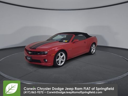 Used 2013 Chevrolet Camaro SS RWD image 7