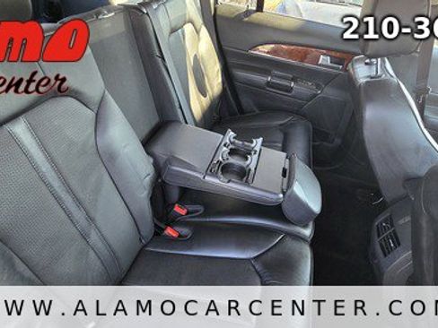 Used 2013 Lincoln MKX FWD image 21