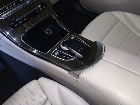 Used 2017 Mercedes-Benz GLC 300 4MATIC w/ Premium 1 Package image 26