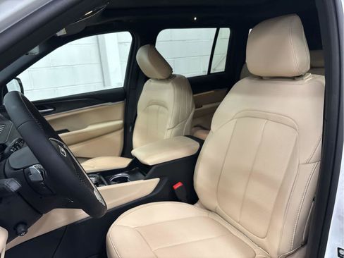 New 2026 Jeep Grand Cherokee Limited AWD/4WD image 14