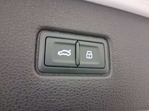 Certified 2024 Audi Q7 3.0T Premium Plus image 29