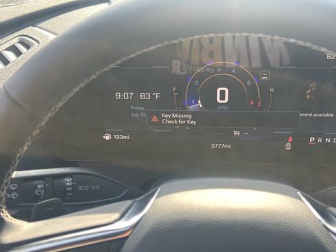 Used 2026 Chevrolet Traverse LT w/ Driver Confidence Package FWD image 28