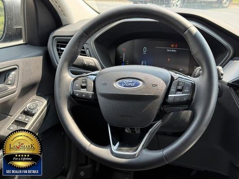 Used 2023 Ford Escape Active image 16