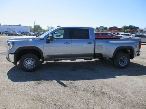 New 2026 GMC Sierra 3500 SLE w/ SLE Value Package AWD/4WD image 10