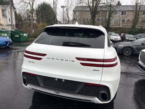 Used 2025 Genesis GV70 2.5T Advanced w/ Advanced Package image 5