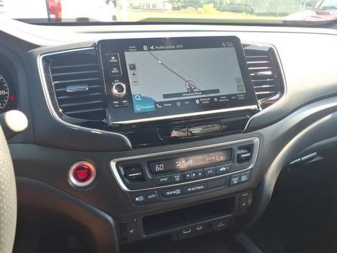 Used 2025 Honda Ridgeline TrailSport image 20