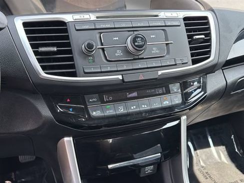 Used 2016 Honda Accord LX image 30