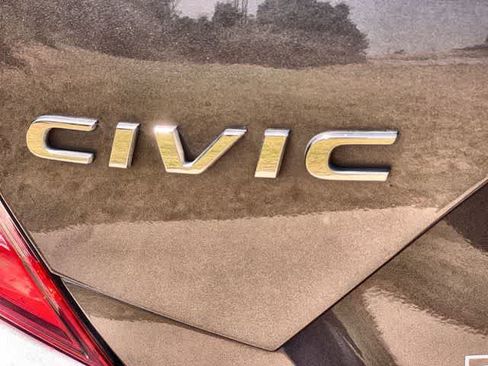Used 2017 Honda Civic EX image 8