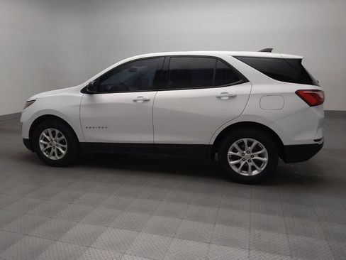 Used 2018 Chevrolet Equinox LS image 3