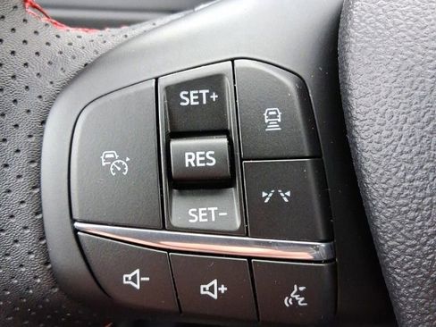 New 2026 Ford Escape ST-Line Select w/ Tech Pack #2 AWD/4WD image 32