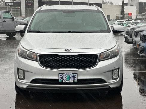 Used 2018 Kia Sedona SX image 9