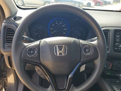 Used 2021 Honda HR-V LX image 15