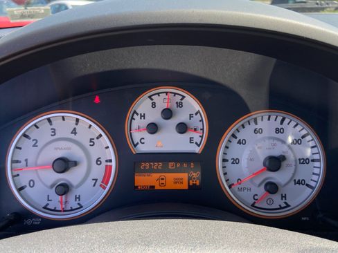 Used 2014 Nissan Titan PRO-4X AWD/4WD image 19