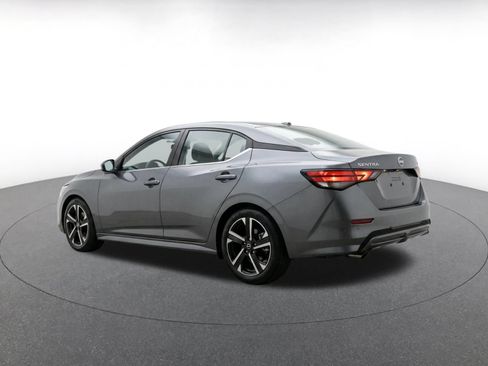 Used 2025 Nissan Sentra SV FWD image 7