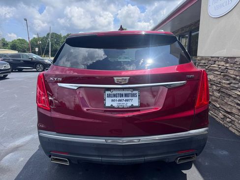 Used 2017 Cadillac XT5 Premium Luxury FWD image 4
