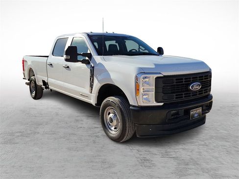 Used 2023 Ford F250 XL w/ XL Driver Assist Package image 1