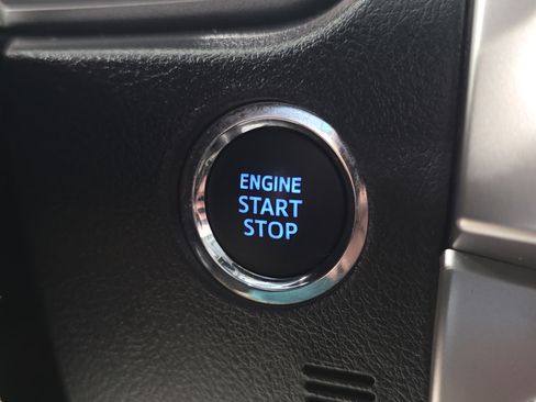 Used 2023 Toyota 4Runner Limited AWD/4WD image 30
