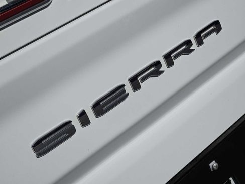 Certified 2025 GMC Sierra 2500 AT4 w/ Technology Package image 11