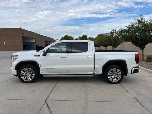 Used 2021 GMC Sierra 1500 Denali w/ Denali Premium Package AWD/4WD image 10