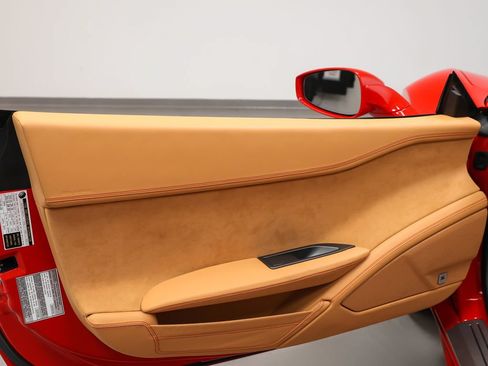 Certified 2012 Ferrari 458 Spider RWD image 70