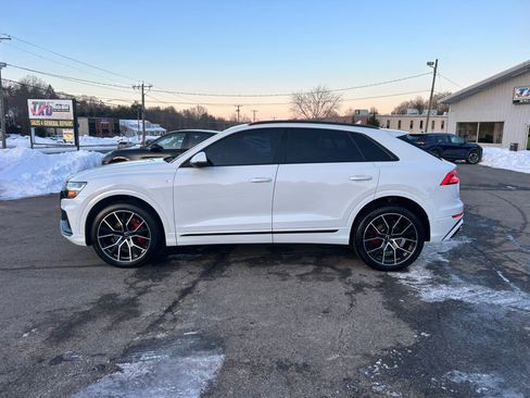 Used 2019 Audi Q8 Premium Plus w/ Premium Plus image 2