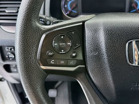 Used 2022 Honda Pilot Sport image 11