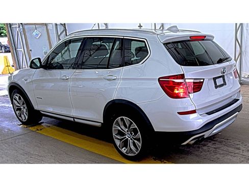 Used 2016 BMW X3 xDrive28i AWD/4WD image 4