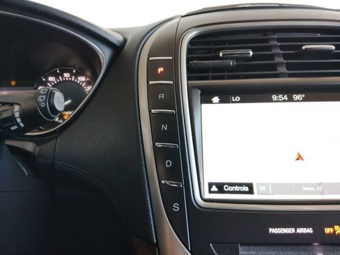 Used 2017 Lincoln MKX Reserve FWD image 21