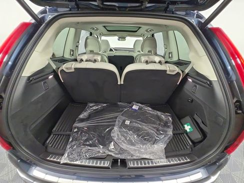Used 2025 Volvo XC90 B6 Plus w/ Protection Package Premier AWD/4WD image 16