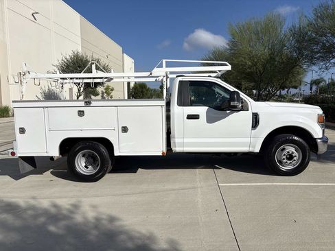 Used 2020 Ford F350 XL w/ Power Equipment Group image 2