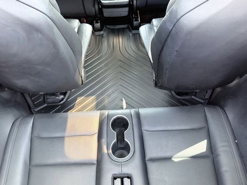 Used 2023 Tesla Model X Plaid image 39