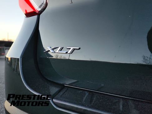 Used 2022 Ford Explorer XLT image 13