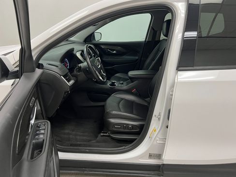 Used 2024 GMC Terrain SLT image 20