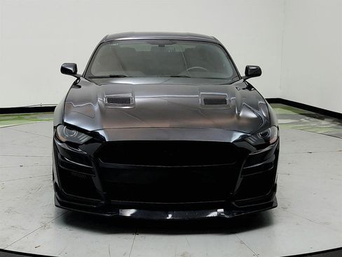 Used 2019 Ford Mustang Coupe RWD image 2